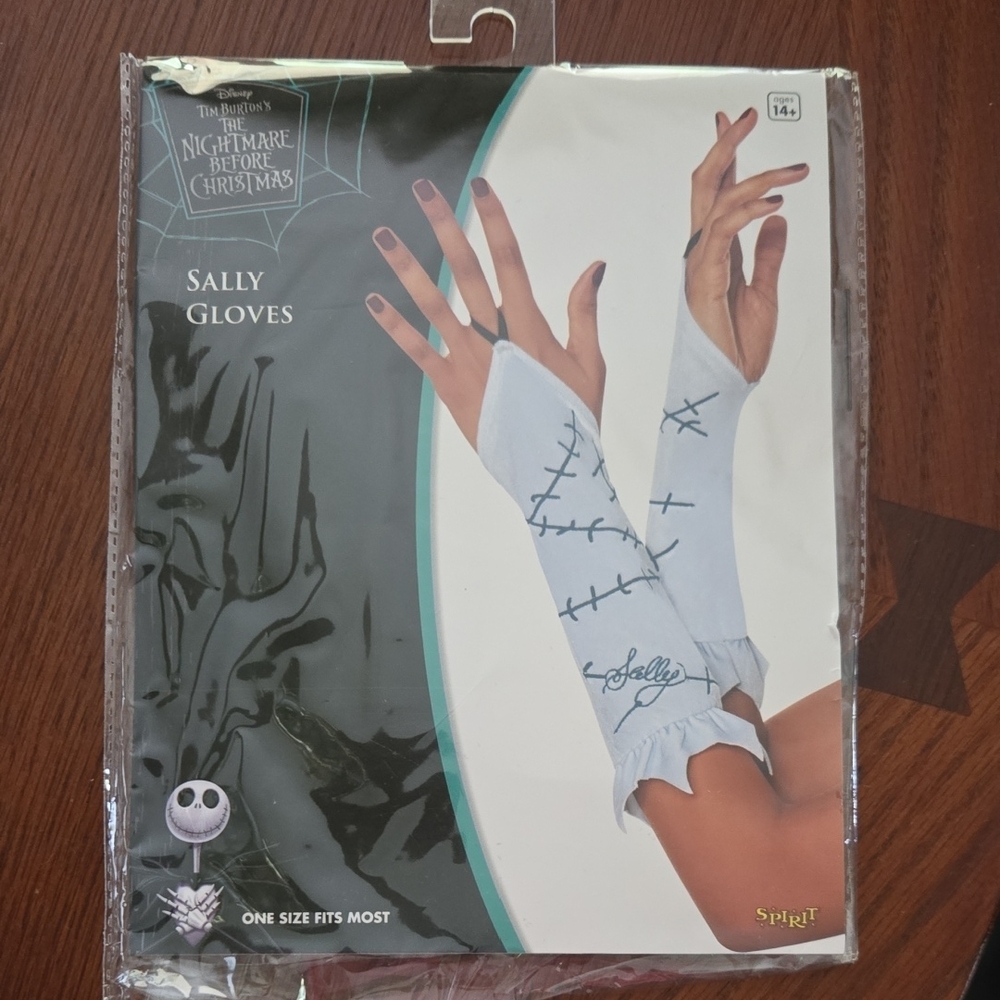 Disney Gray and Blue Embroidered Gloves - Picture 5 of 6